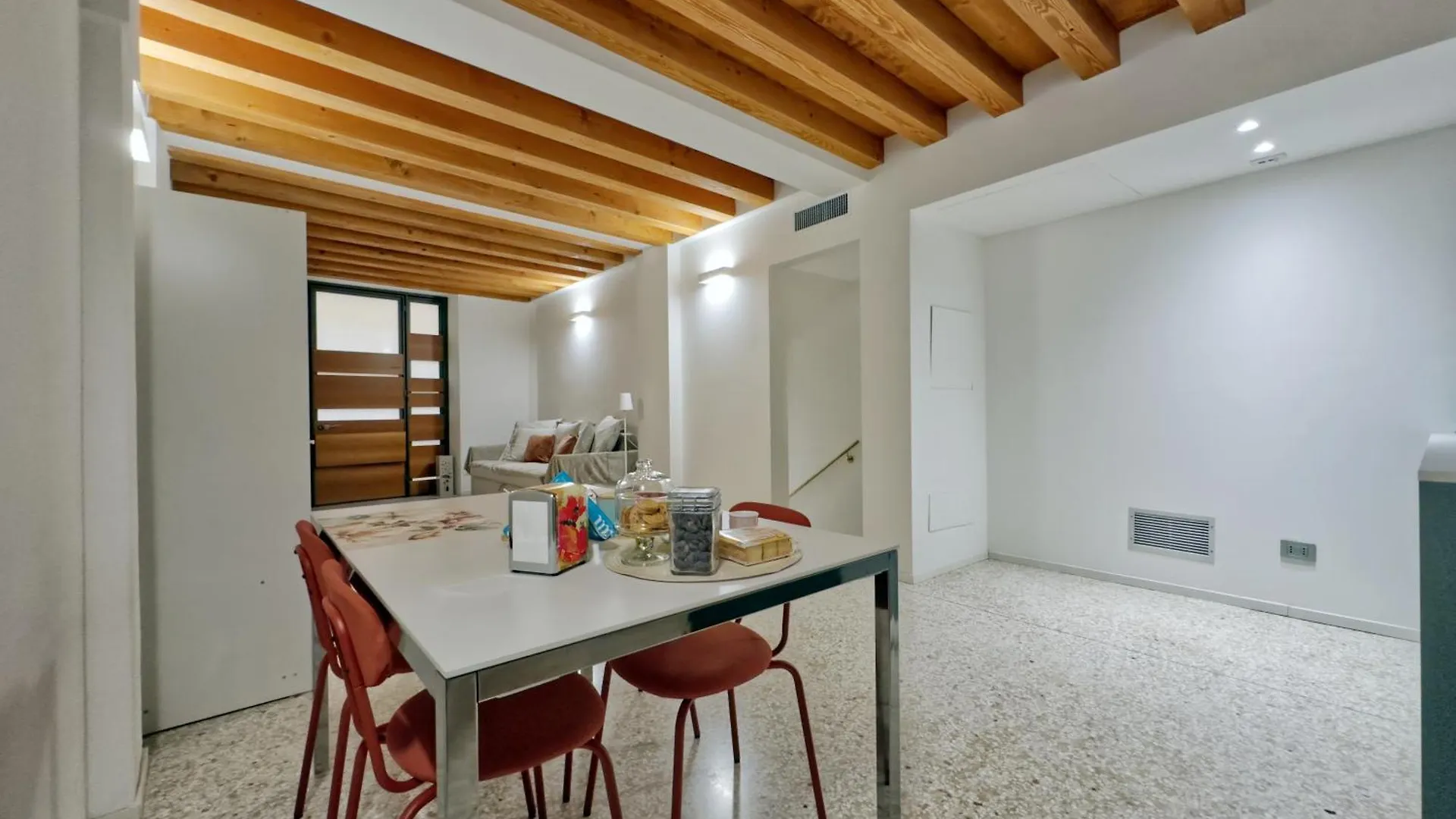 Vicenza - Lovely Apartment In The Center! Italy